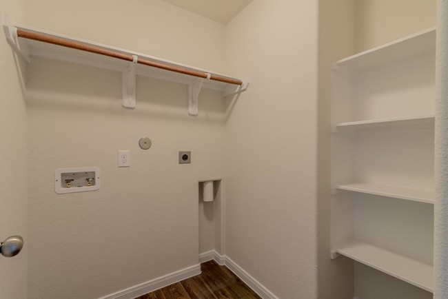 Building Photo - 810 Coffee Mill Creek Ln