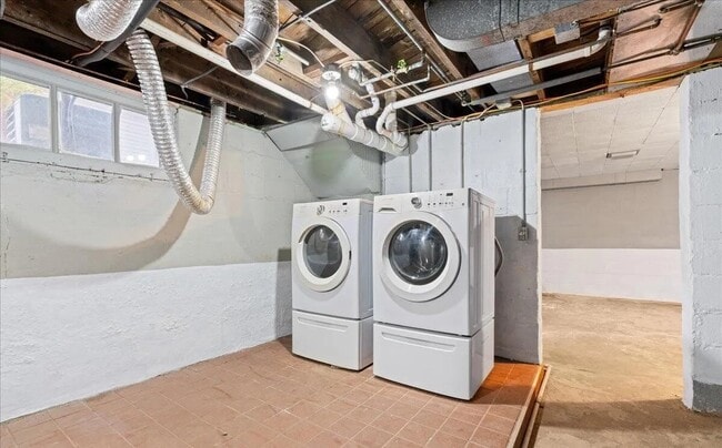 Building Photo - 754 Princeton Ave