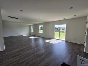 Building Photo - 115 Waterway Dr