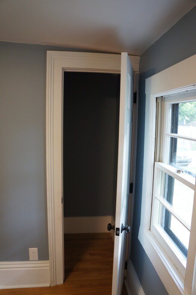 Building Photo - 712 Morgan St