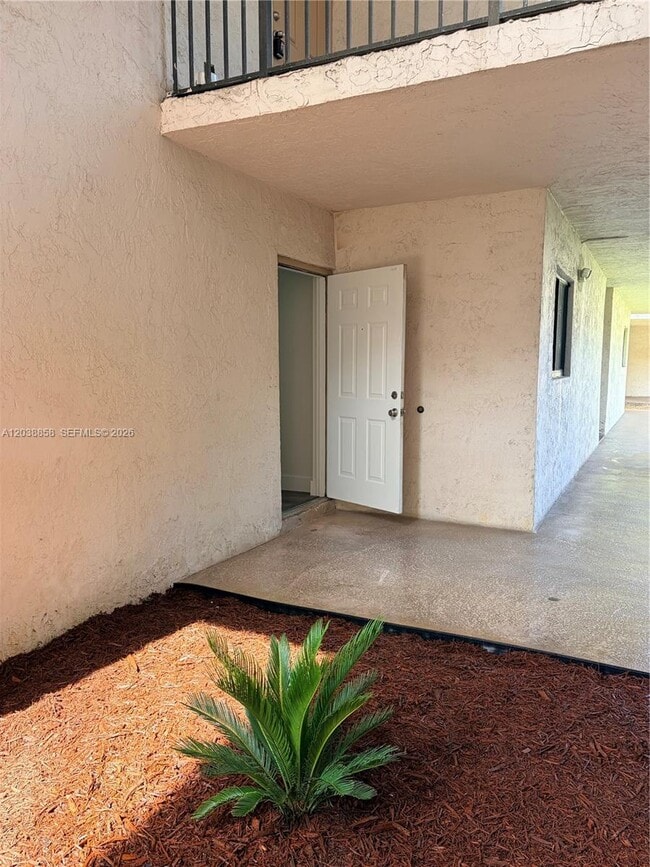Building Photo - 4705 SW 62nd Ave