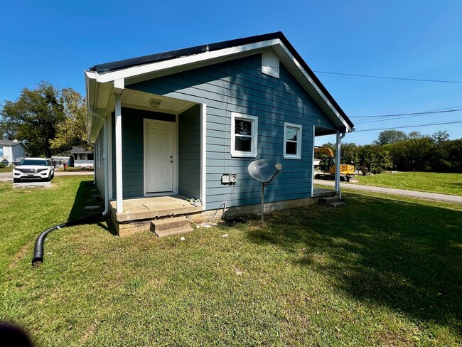 Building Photo - Jackson Street Duplex