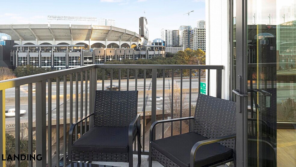 Building Photo - 1007 S Mint St