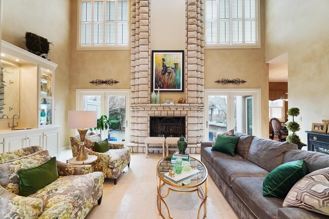 Building Photo - 6655 Traquair Pl