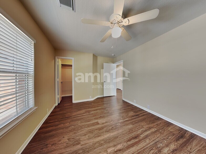 Building Photo - 651 Cypresswood Ter