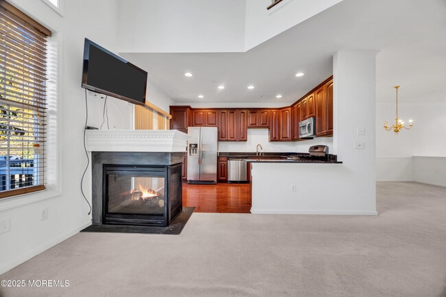 Building Photo - 82 Demarest Dr