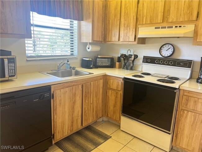Building Photo - 4346 27th Ct SW