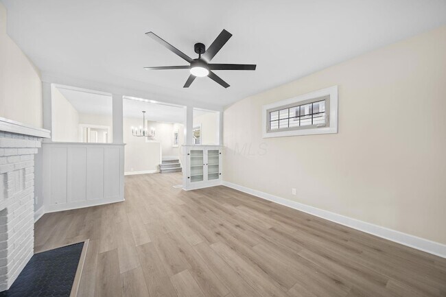 Building Photo - 263 Crestview Rd