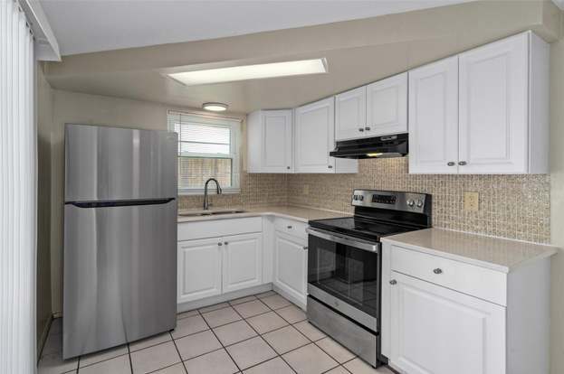 Building Photo - 10014 Sleepy Hollow Ln