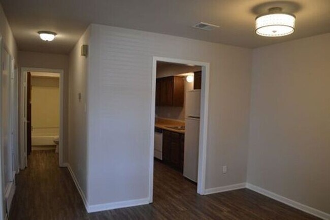 Building Photo - Two bedroom duplex for rent in Irving !