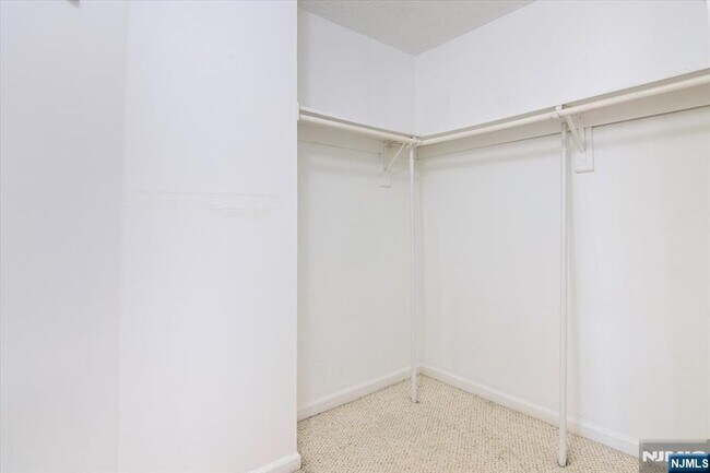 Building Photo - 1125 Hyde Park Ct