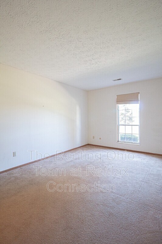 Building Photo - 6486 Reflections Dr