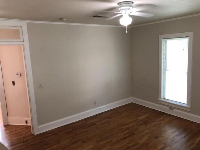 Building Photo - 1336 Massachusetts St