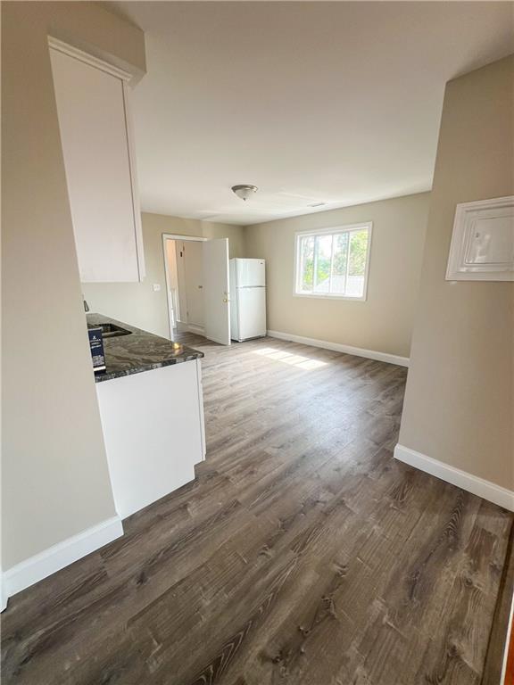 Building Photo - 37 Old Oak Ave