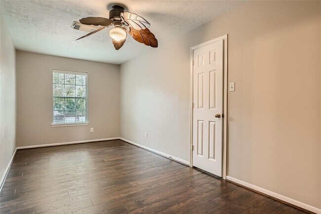 Building Photo - 3810 Breaker Ct