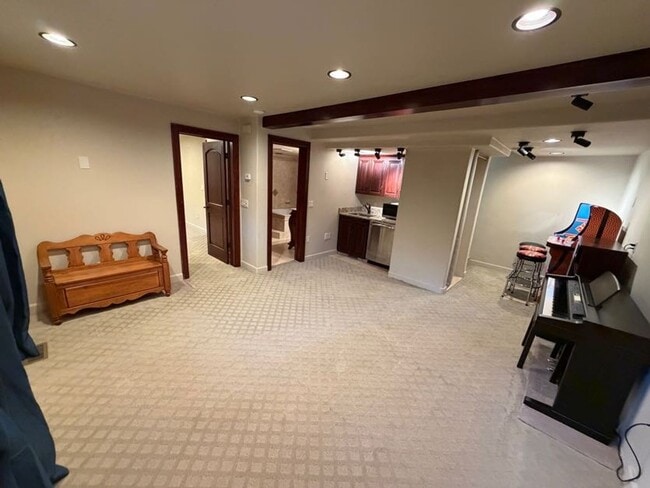 Building Photo - Beautiful Bountiful Home Near Temple & Mueller Park – Prime Location