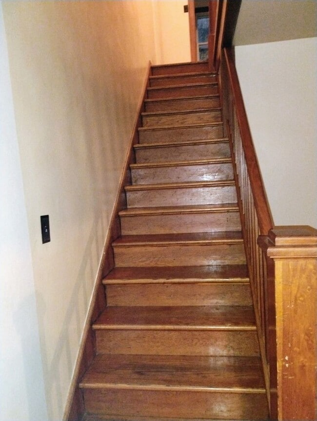 Building Photo - 9128 - 148/150 COTTAGE STREET