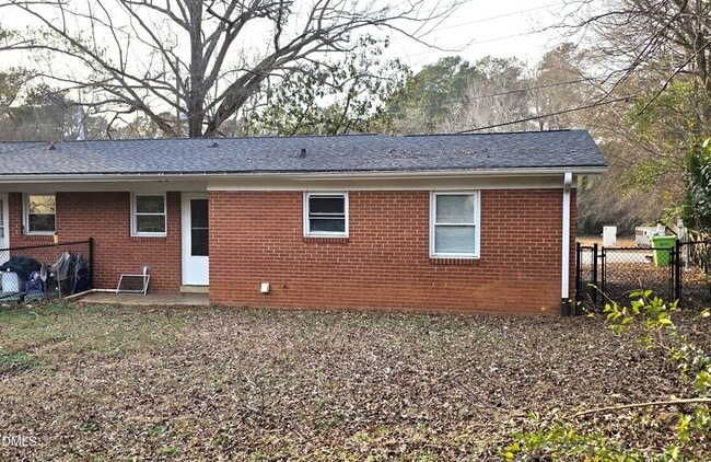 Building Photo - 409 Rose Ln