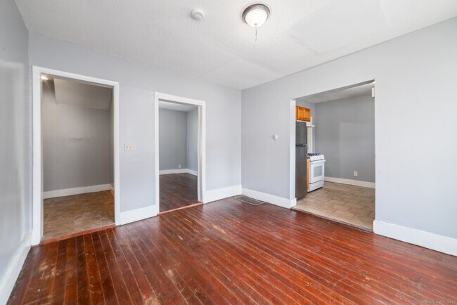 Building Photo - 705 Dixwell Ave