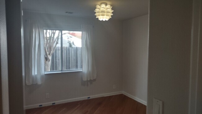 Building Photo - 1210 Camino Capistrano