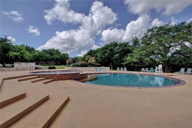 Building Photo - 11217 Persimmon Gap Dr