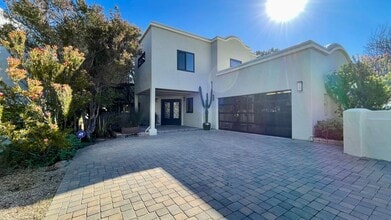 Building Photo - Modern, Updated 3-Bedroom Home in Stoneridge with Air Conditioning