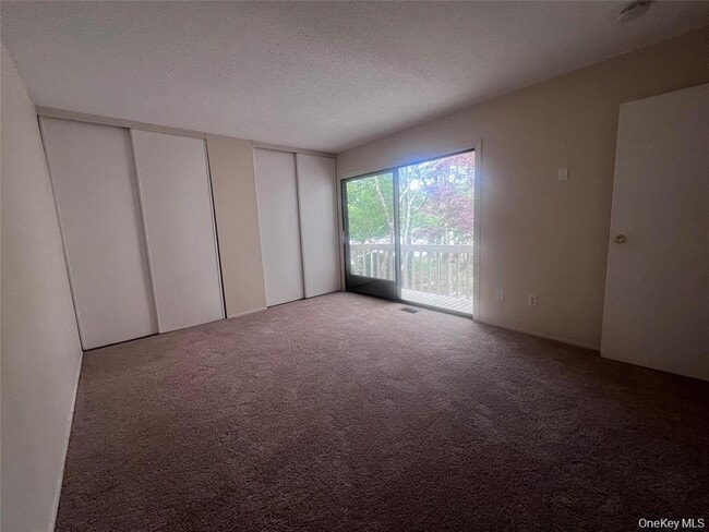 Building Photo - 200 Springmeadow Dr