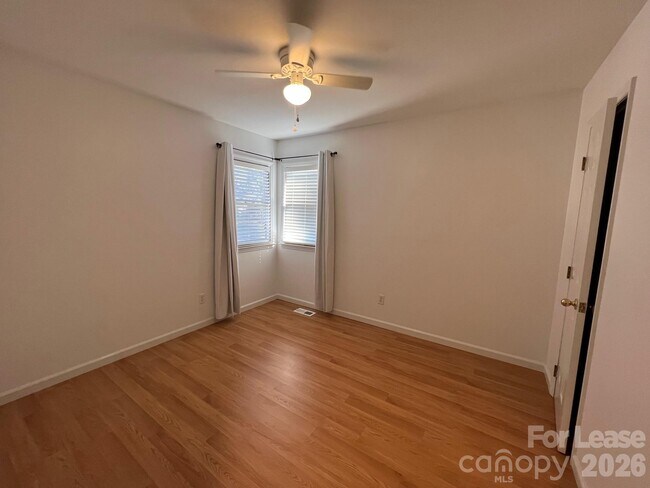 Building Photo - 20921 San Mateo Pl