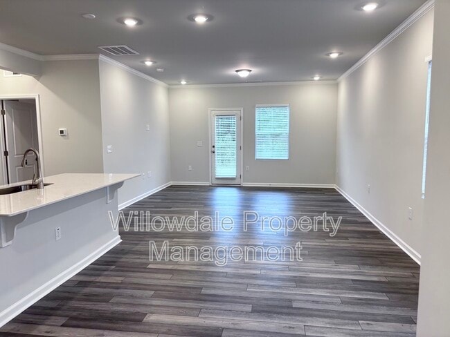 Building Photo - 913 Aspen Pointe Trl