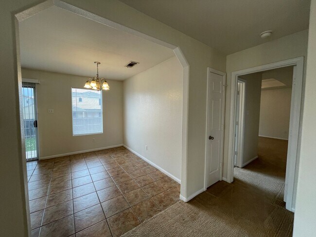 Building Photo - 6600 Taree Loop