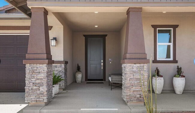 Building Photo - 6212 Pondera St