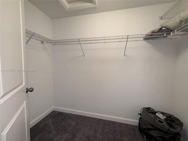 Building Photo - 363 NE 194th Ln