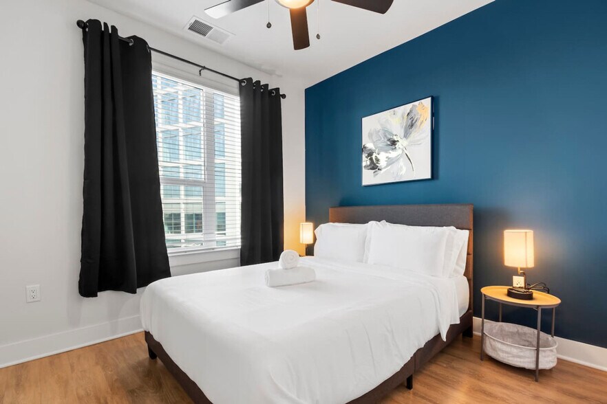 Building Photo - 2317 W Grace St