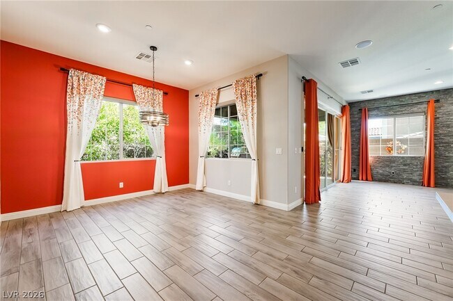 Building Photo - 333 Mandarin Hill Ln
