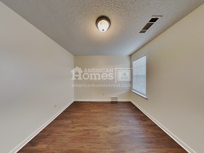 Building Photo - 6778 Whitten View Lane
