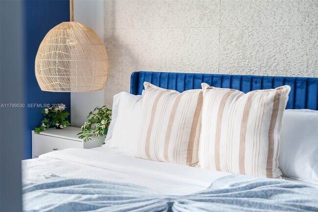 Building Photo - 408 NW 52nd St