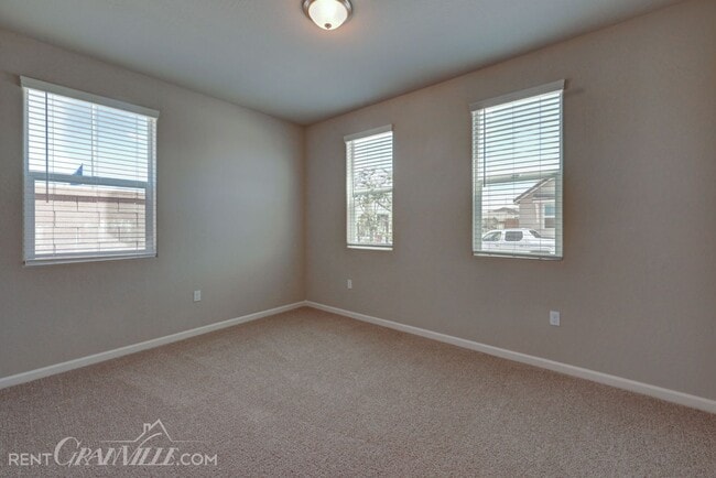 Building Photo - Granville Realty Rental Home