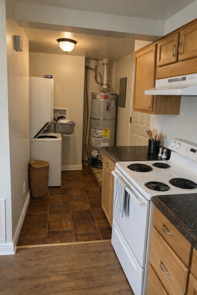 Building Photo - 135 W 3300 S
