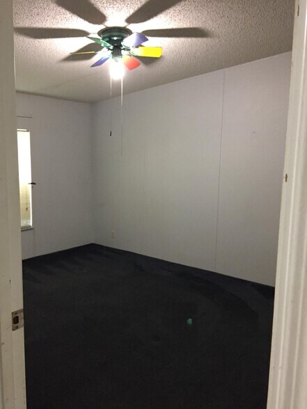 Building Photo - 7610 Plumwood Dr