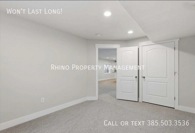 Building Photo - 4452 N Summer View Dr