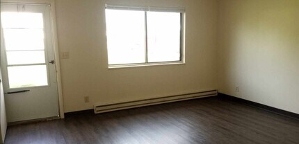 Building Photo - 814 Gwynne St