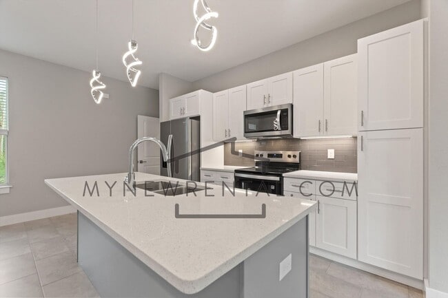 Building Photo - Deposit-Free! Modern, energy efficient hom...