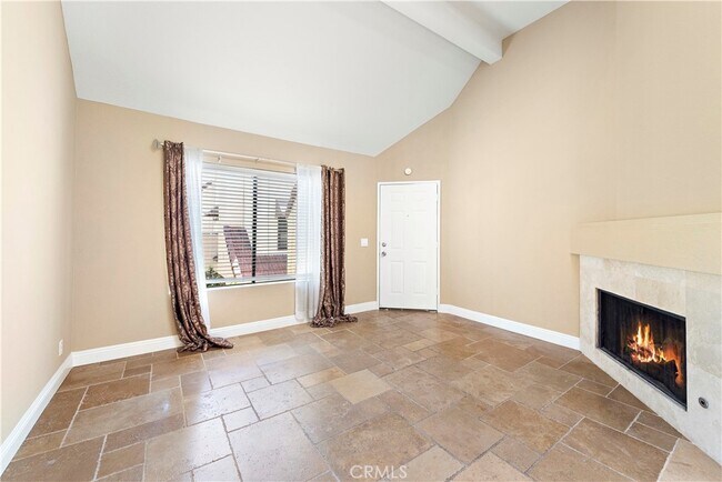 Building Photo - 81 Pearl-