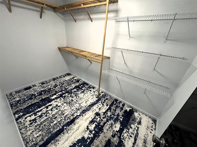 Building Photo - 3500 Galt Ocean Dr