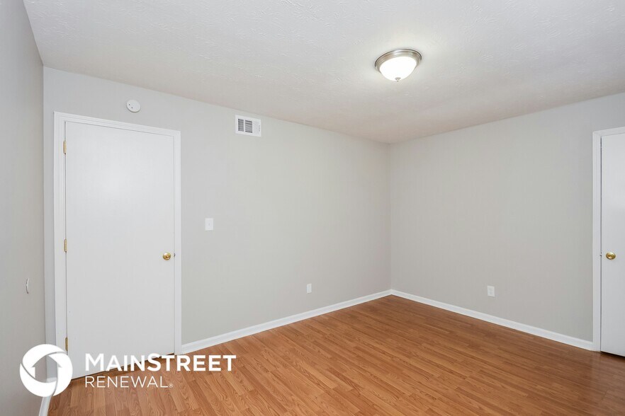 Building Photo - 619 Lakeridge Cir SE