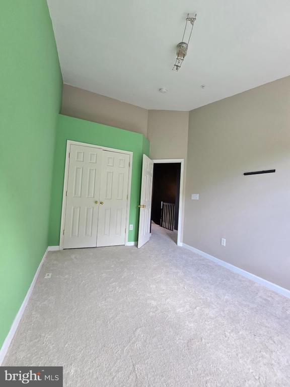 Building Photo - 5033 Kemsley Rd