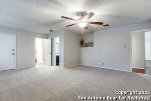 Building Photo - 10323 Country Vista