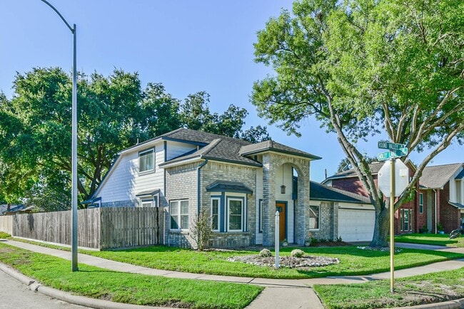 Building Photo - 22630 Round Valley Dr