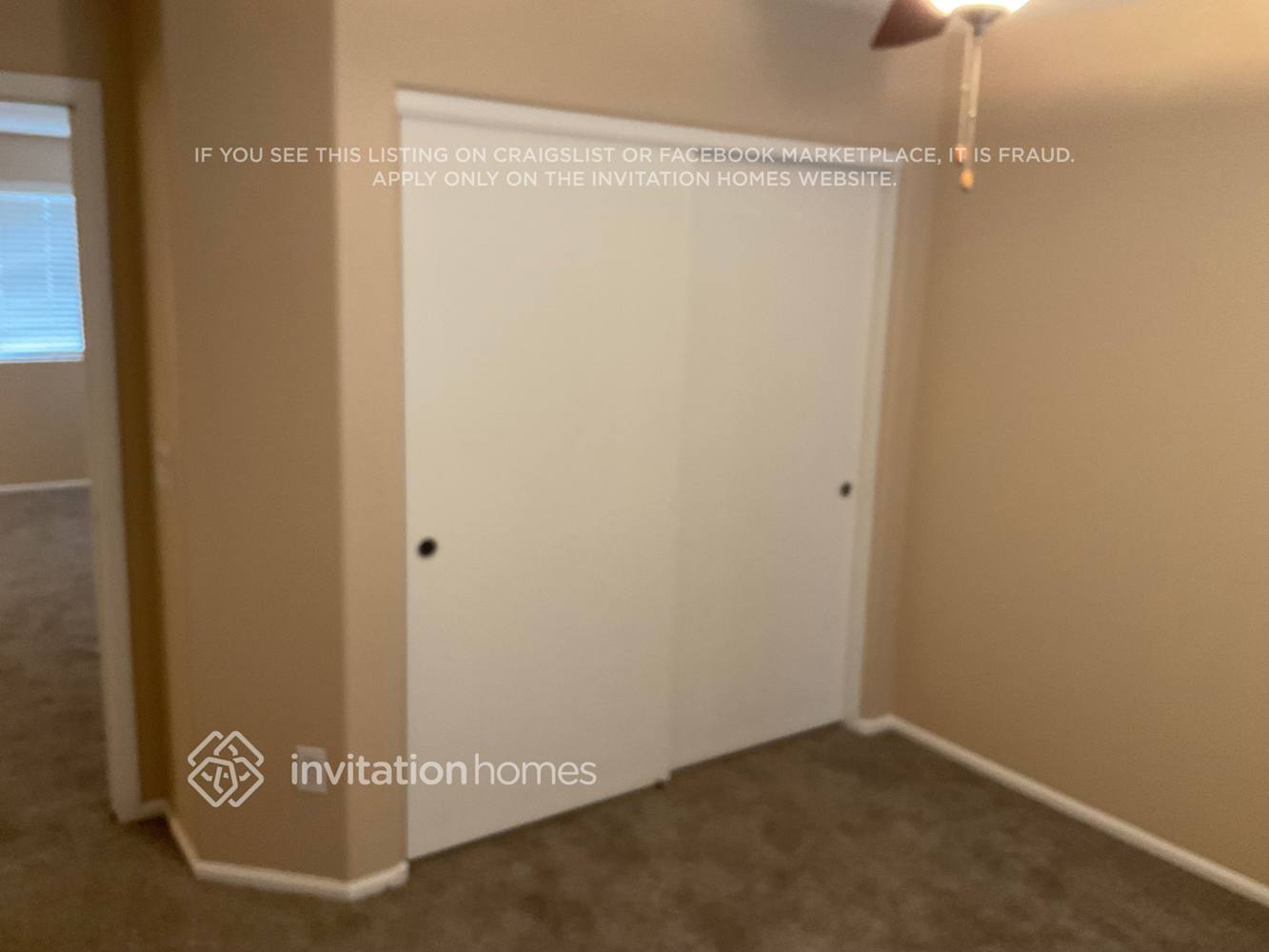 Building Photo - 37611 N Dena Dr