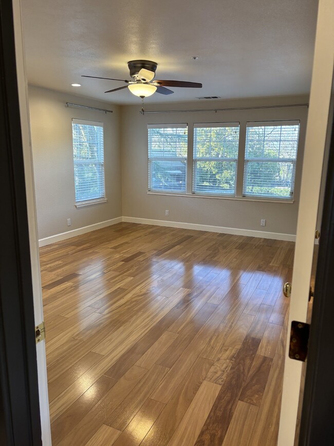 Building Photo - "Beautiful 3-Bed Home in Walnut Creek with...